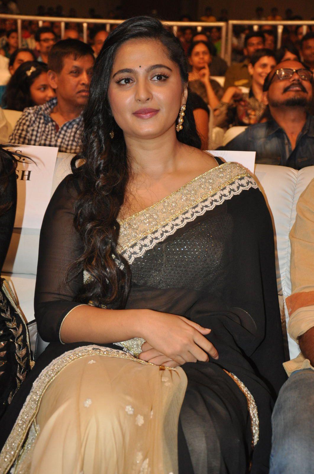 Anushka Pics At Size Zero Audio Launch