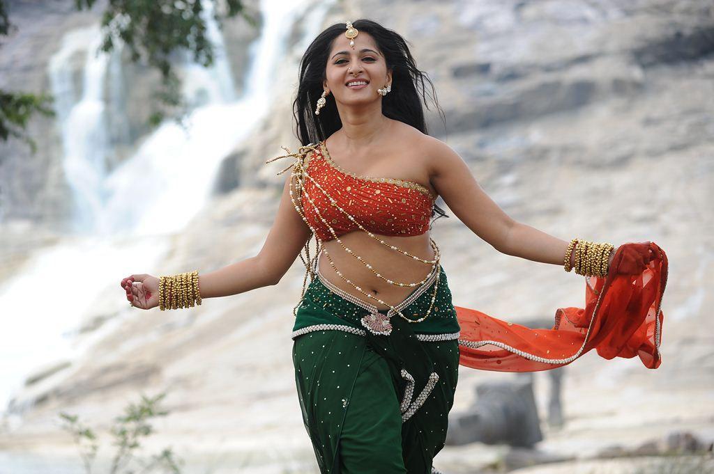 Anushka Shetty Stills in Rudhramadevi