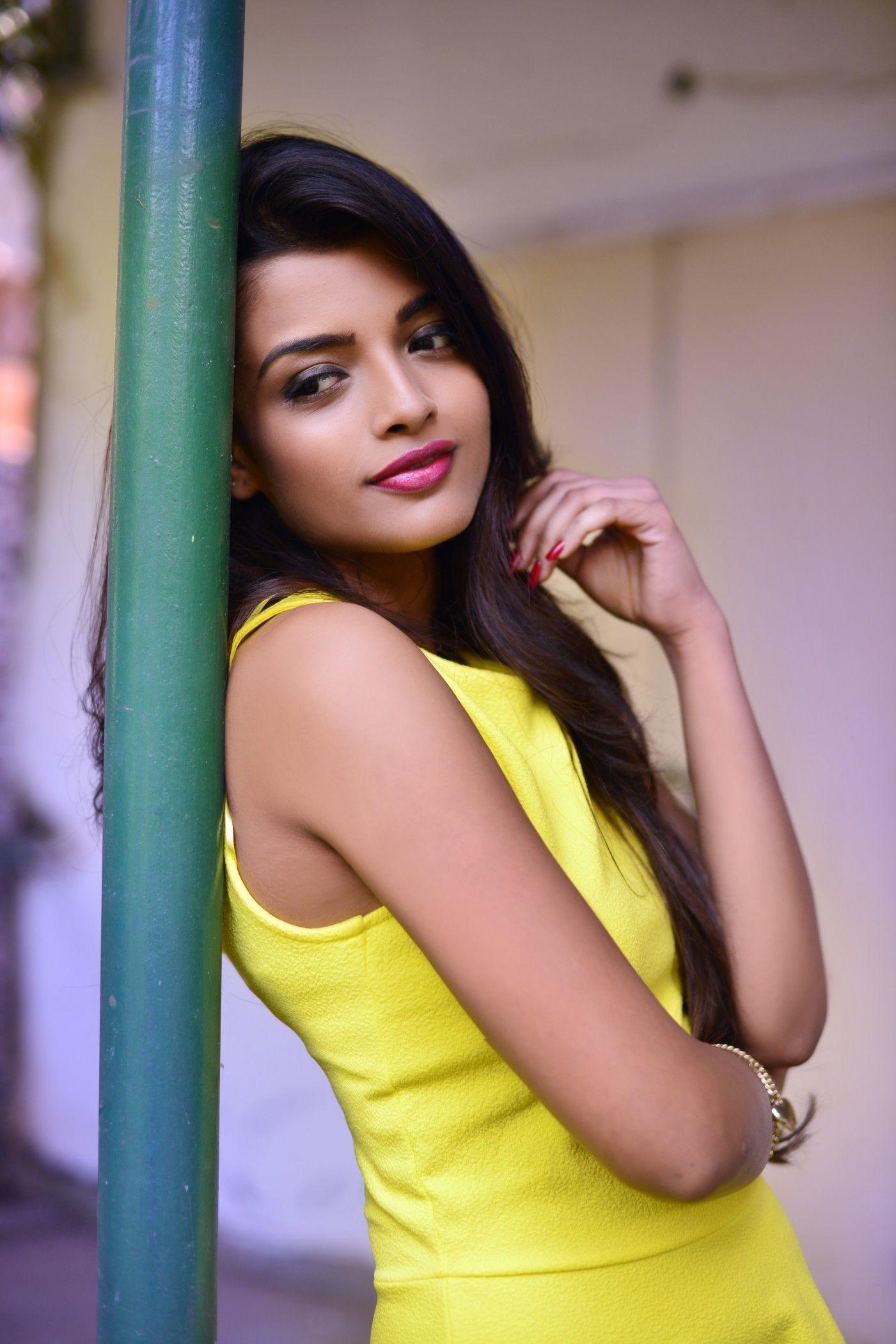 Ashna Zaveri Stills