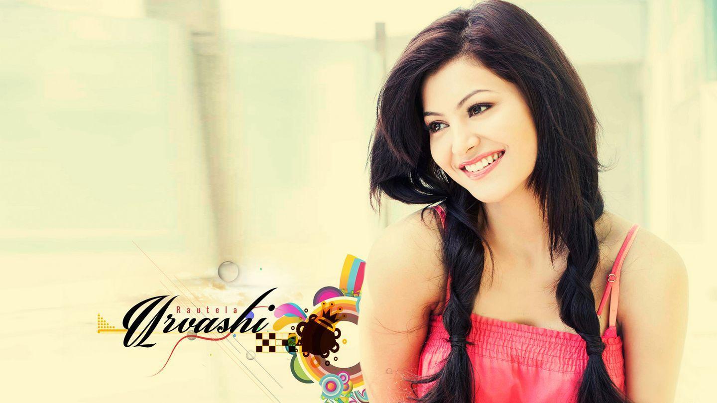 Beauty Girl Urvashi Rautela Pics
