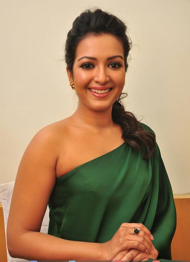 Catherine Tresa Beautiful Stills