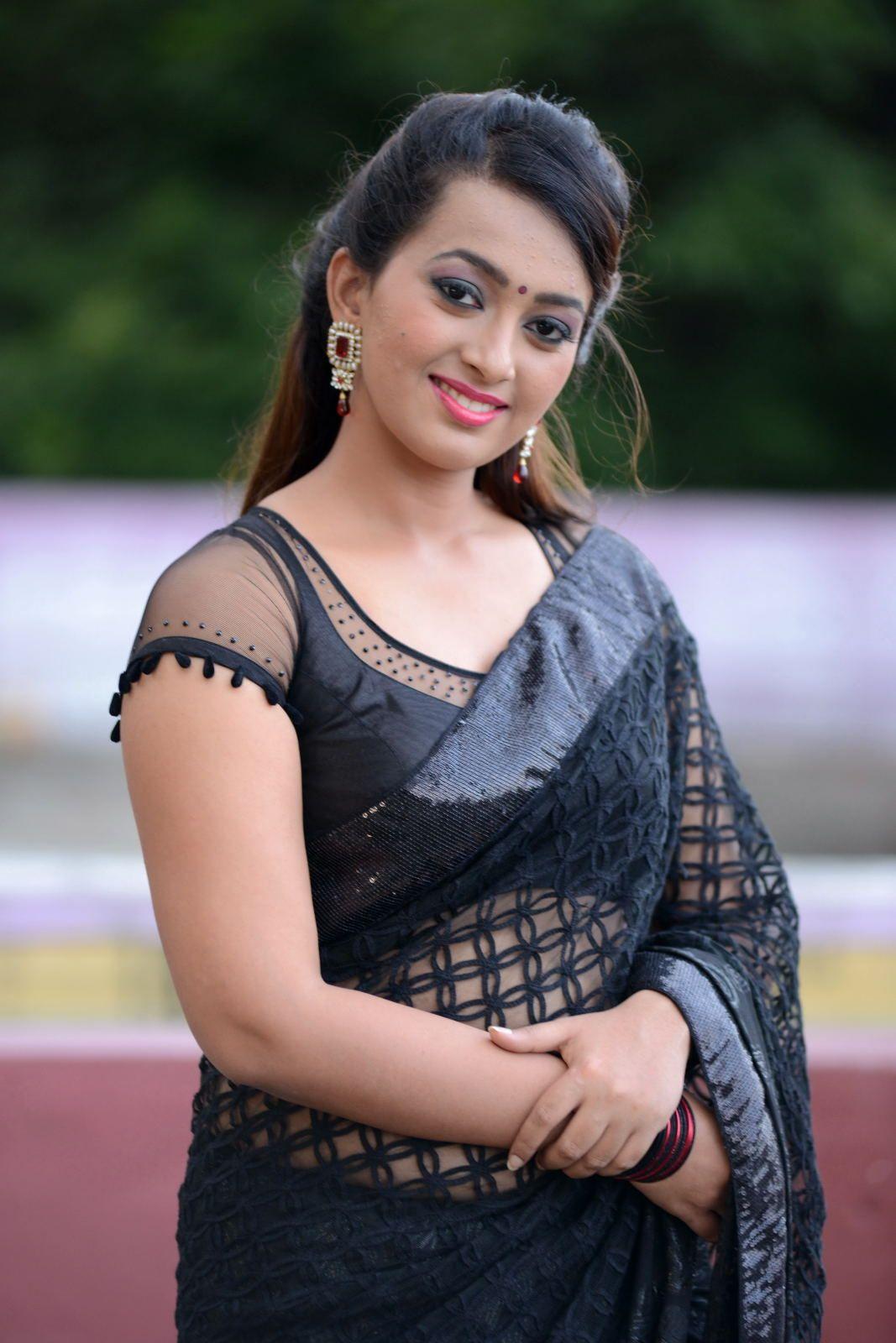 Ester Noronha Latest Pics