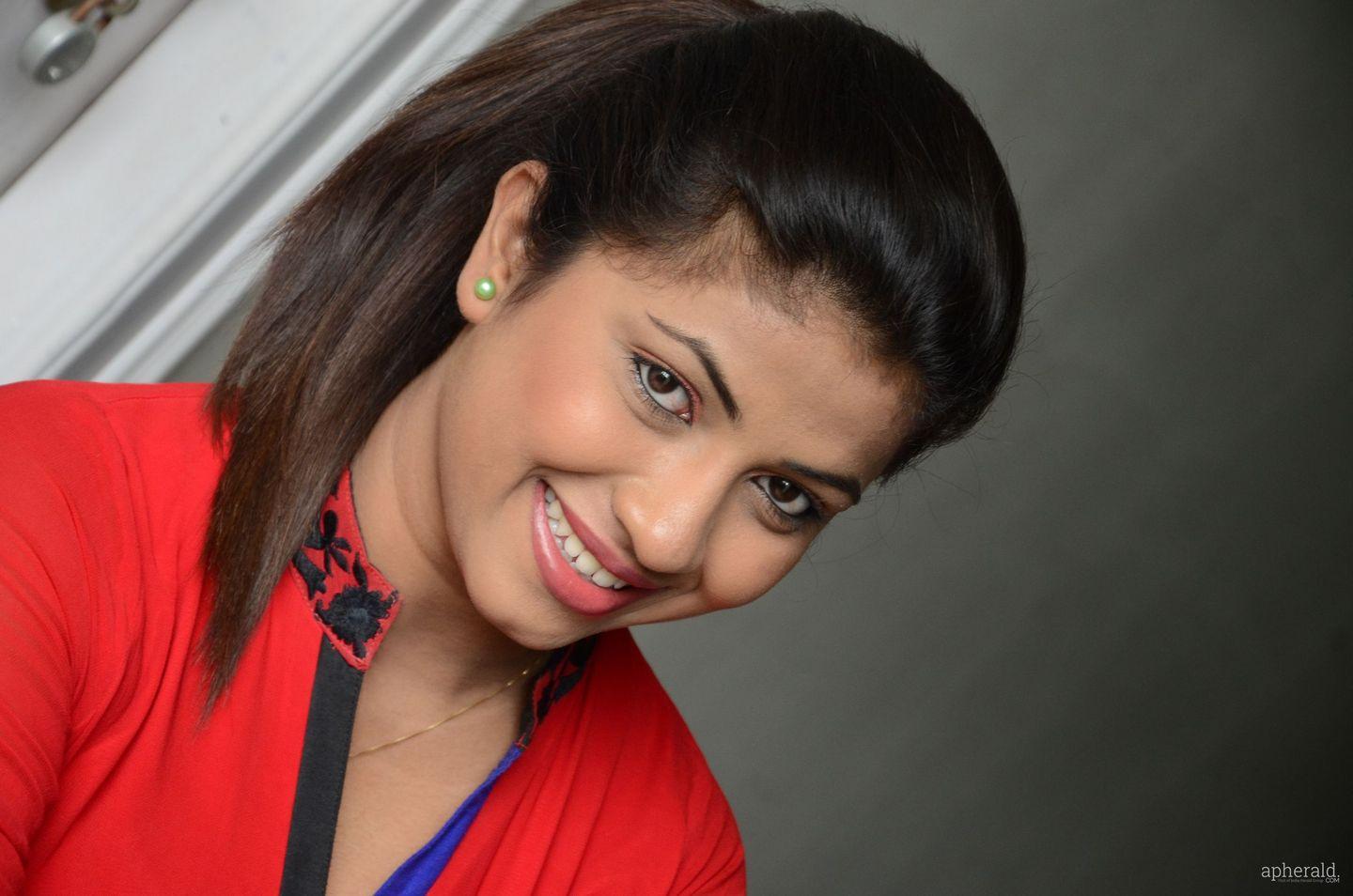 Geetha Anjali New Stills