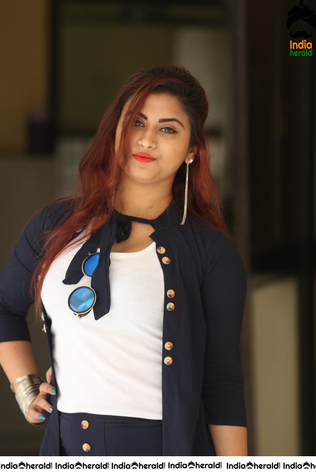 Gunnjan Aras Latest Stills Set 2