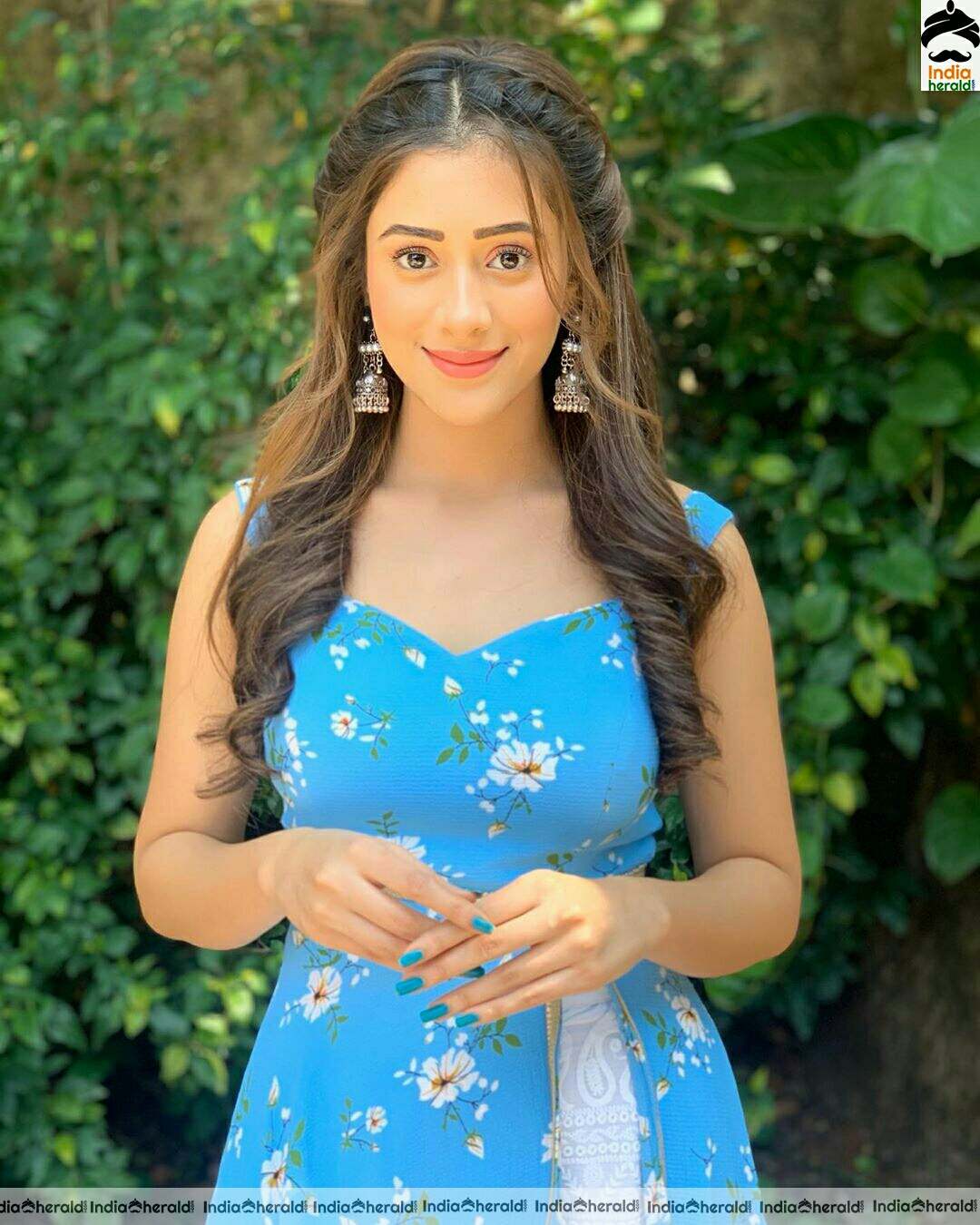 Hiba Nawab Cute Blue Dress Stills