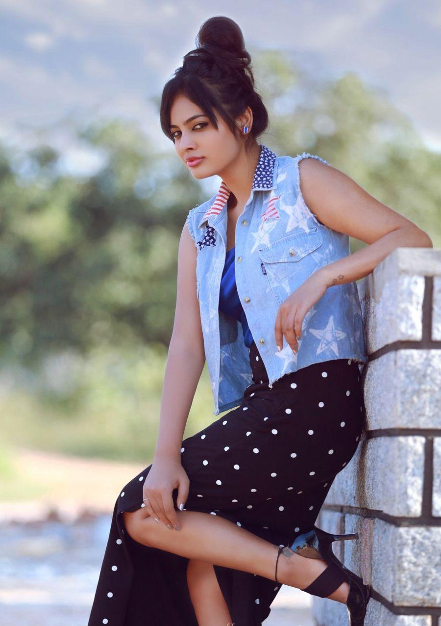 Nanditha Swetha Latest Pics