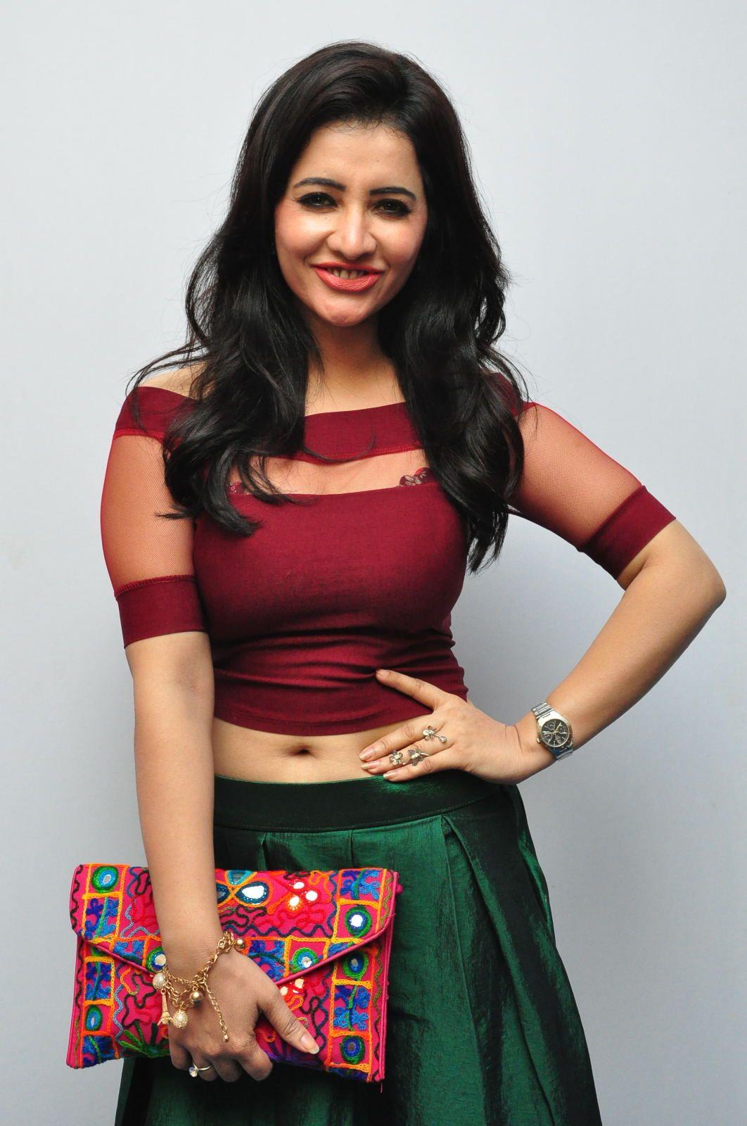 Nira Arora Latest Pics