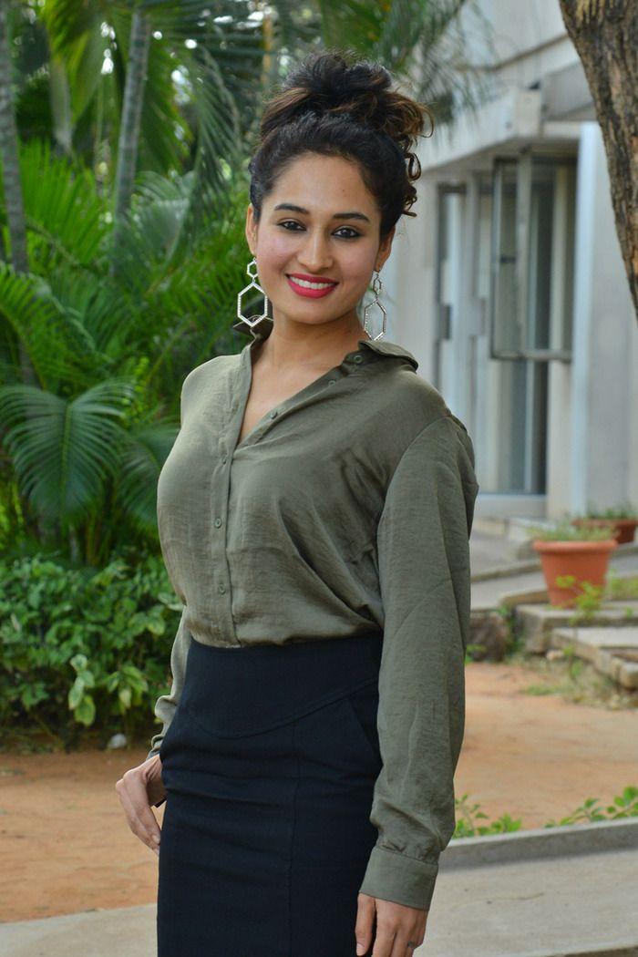 Pooja Ramachandran Latest New Images