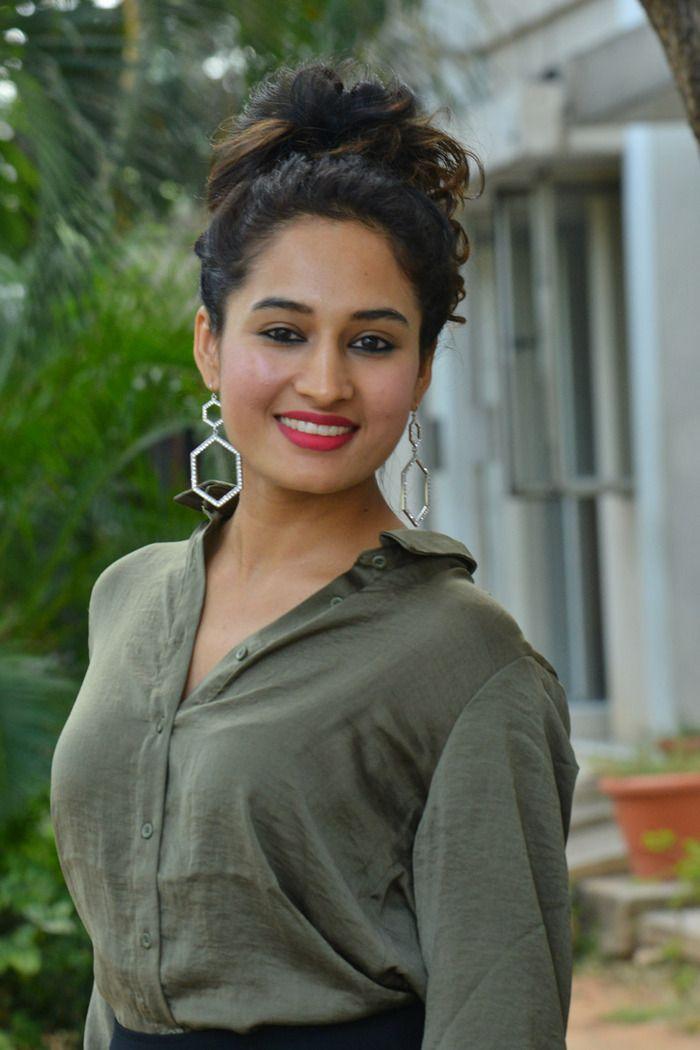 Pooja Ramachandran Latest New Images