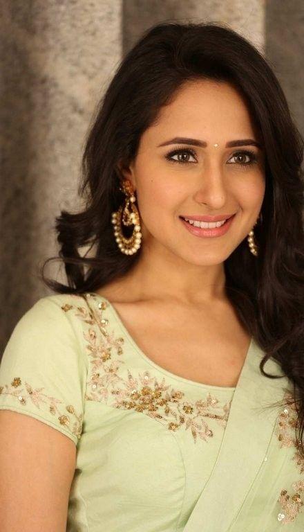 Pragya Jaiswal New Pics