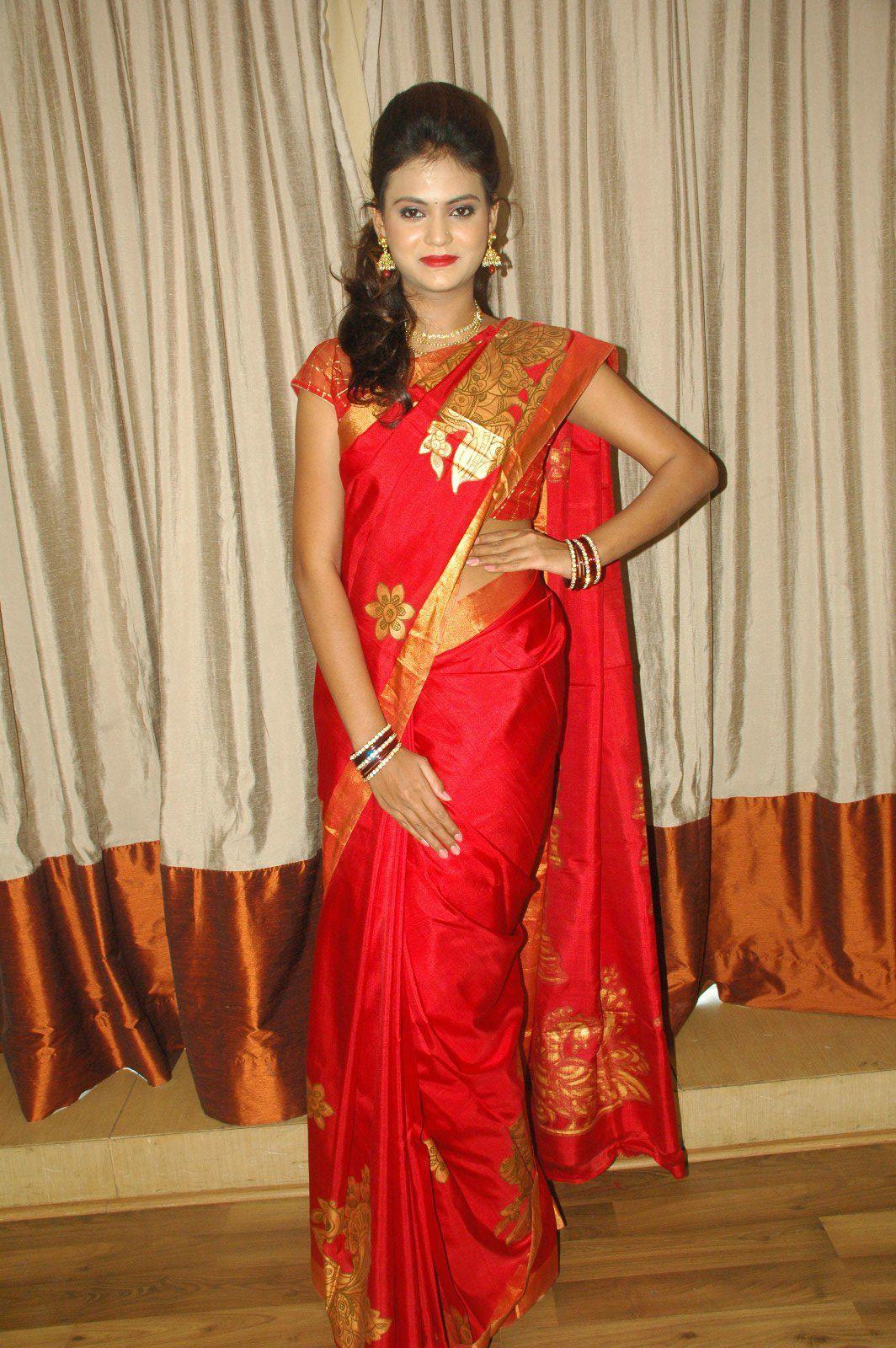 Priyanka Vakkalanka Saree Stills