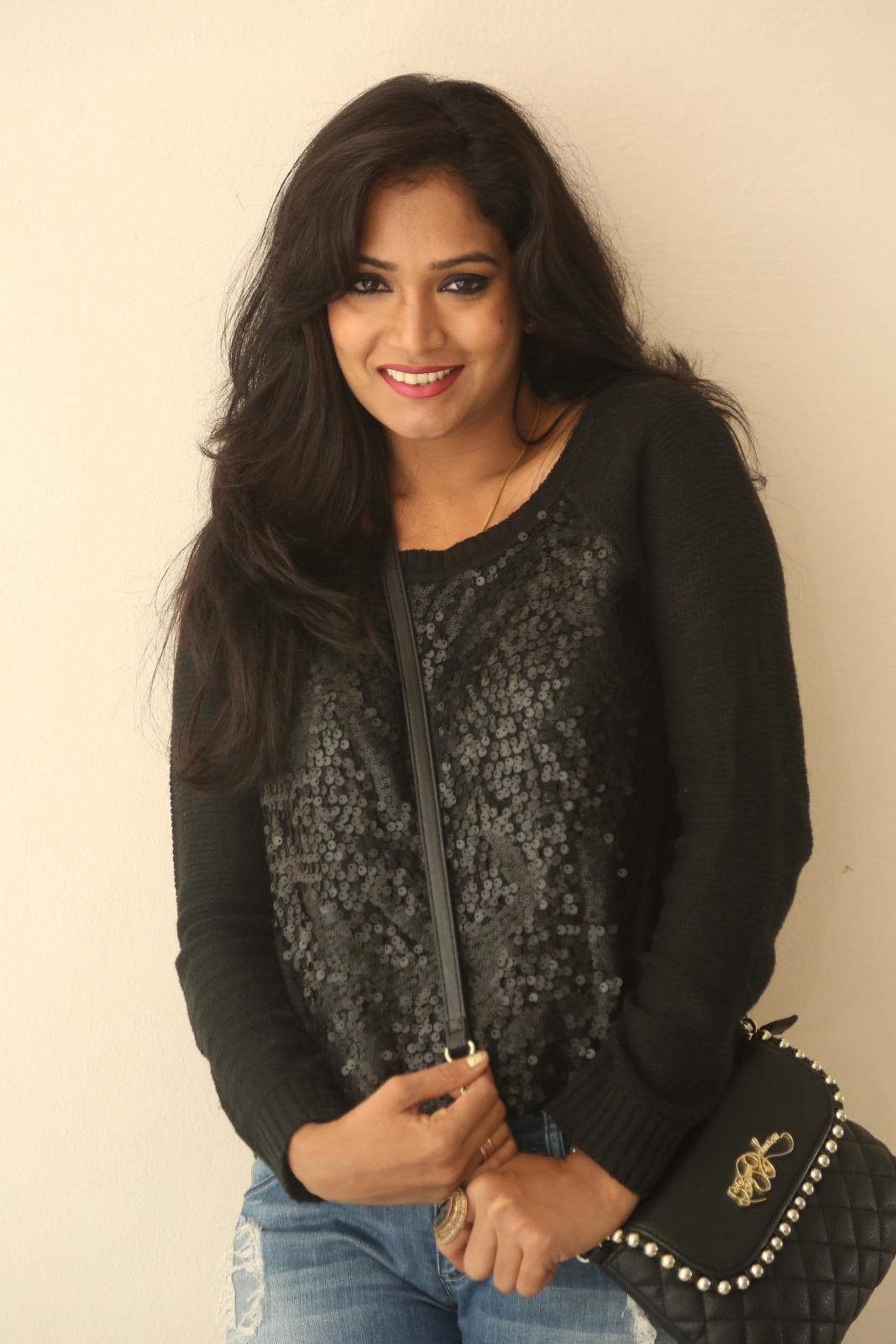 Ramya Sexy Photos