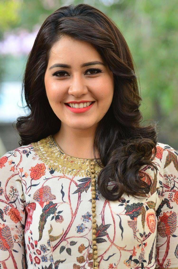 Rashi Khanna Latest Cute Pics