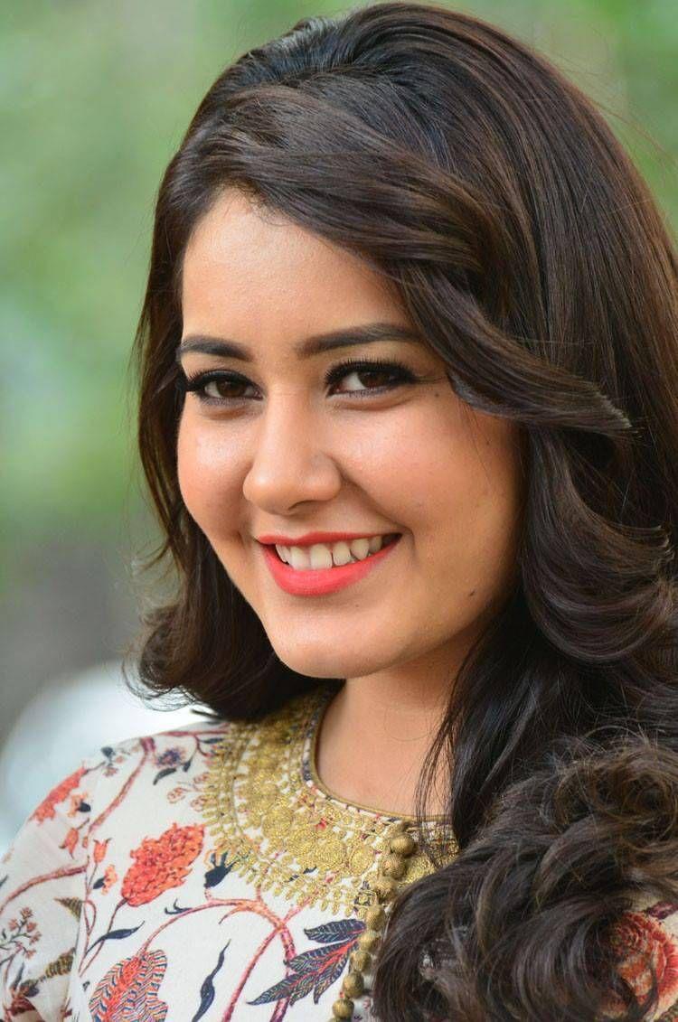 Rashi Khanna Latest Cute Pics