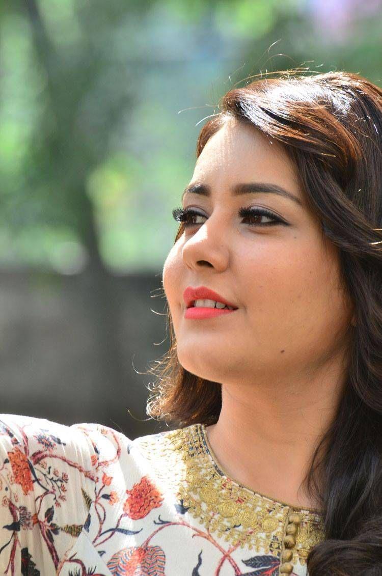 Rashi Khanna Latest Cute Pics