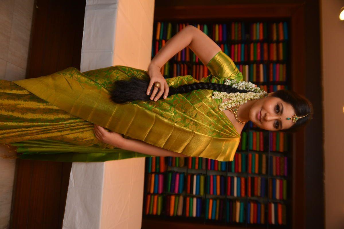 Rashi Khanna Launches Kanchipuram Kamakshi Silks Pics