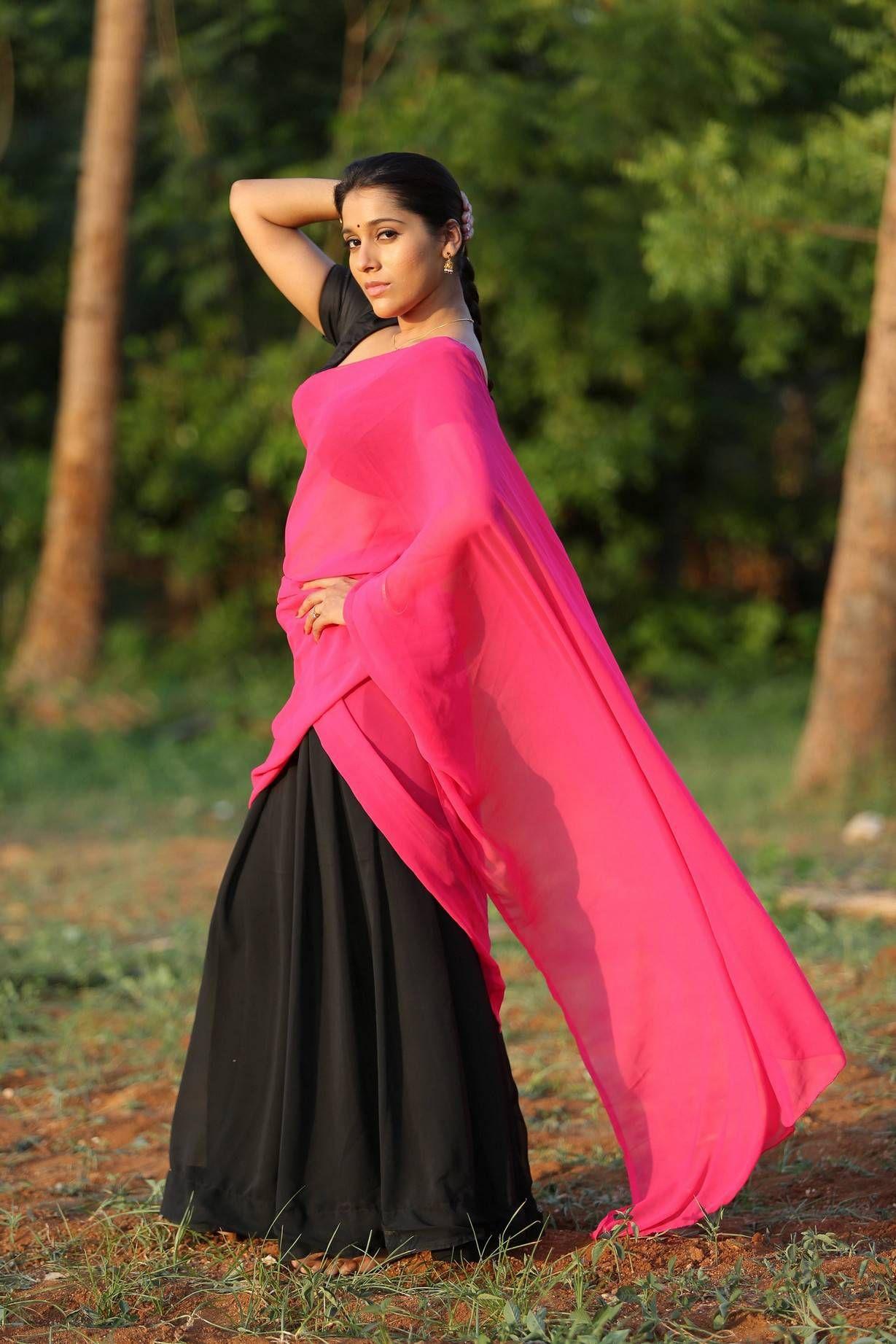 Rashmi Gautam Saree Photos