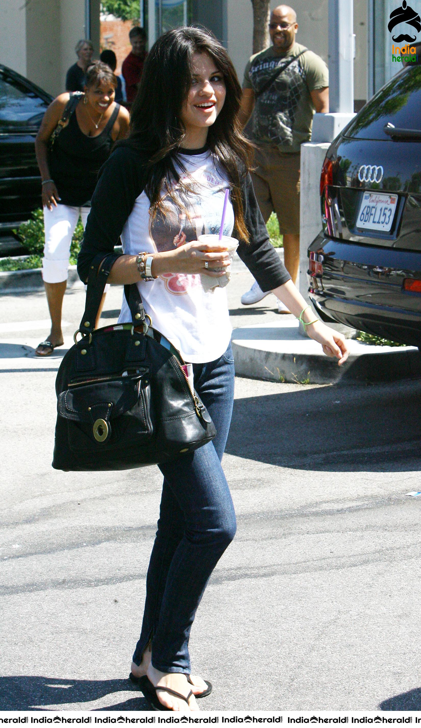 Selena Gomez Caught By Paparazzi As She Is Seen In Coffee B