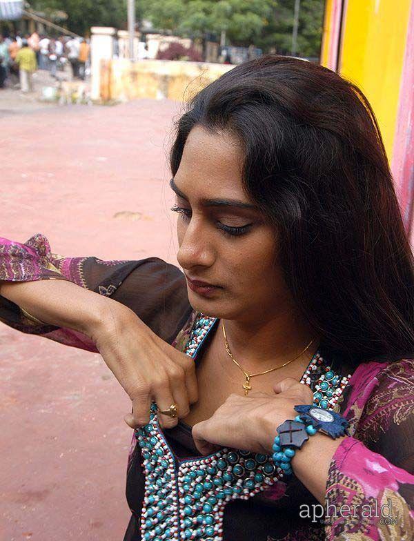 Sureka Acctes Sex Videos In Telugu - Side Actress Surekha Vani Photos