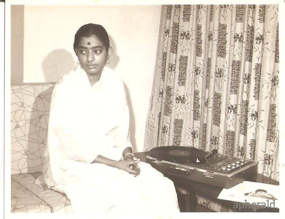 Singer P susheela Rare Photos