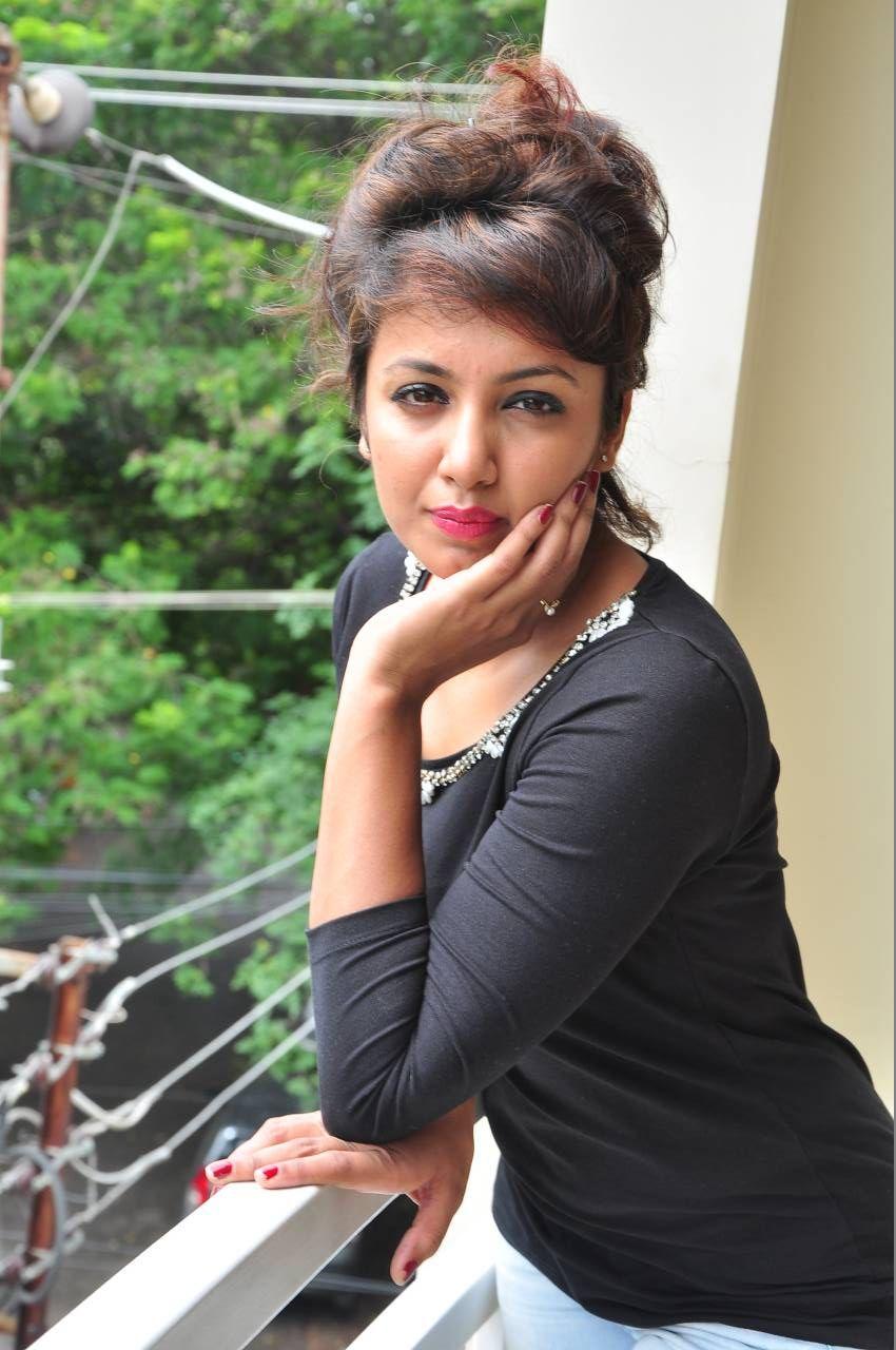 Tejaswi Madivada Stills