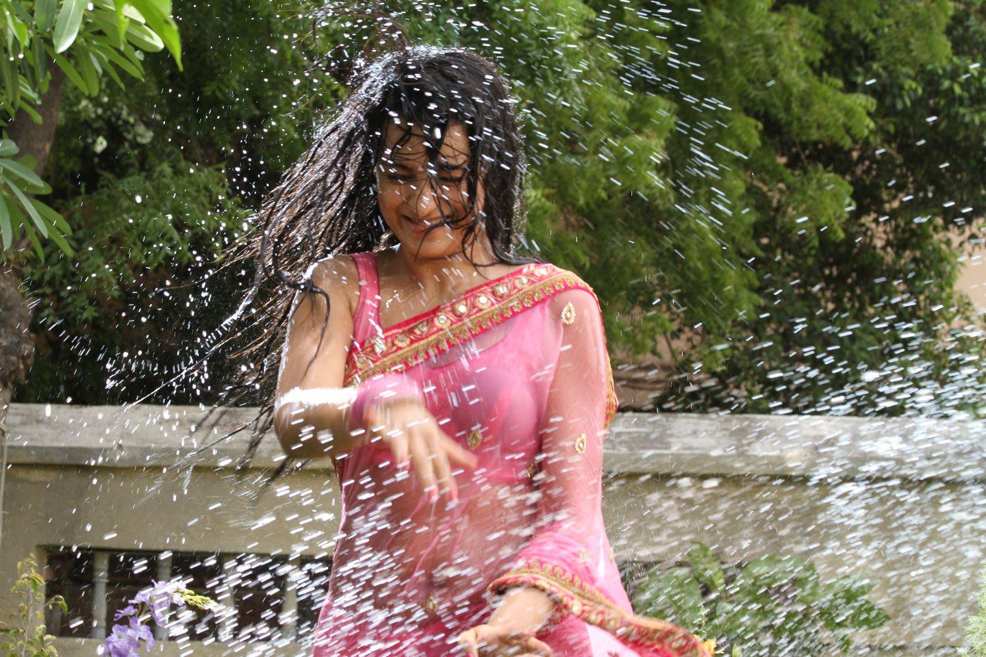 Trisha Wet Saree Hot Images