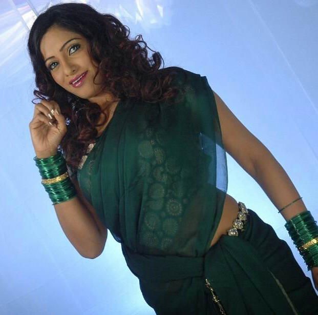 TV Anchor Udaya Bhanu Pictures