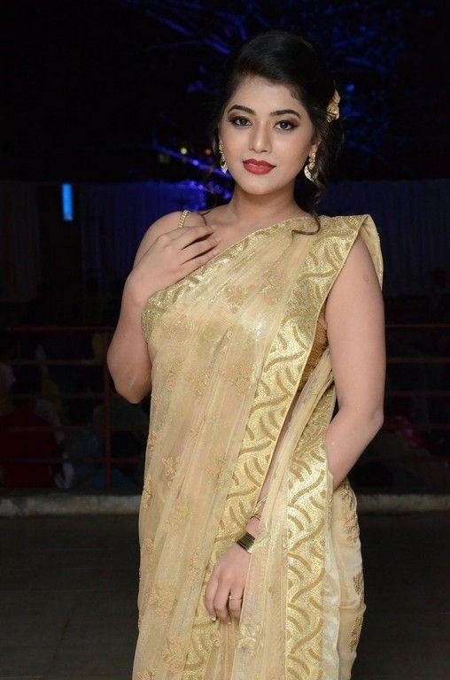 Actress Yamini Bhasker Latest Photos