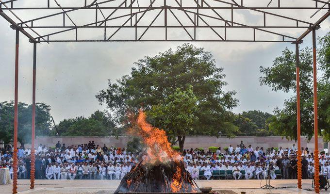 Atal Bihari Vajpayee cremated with full state Honours