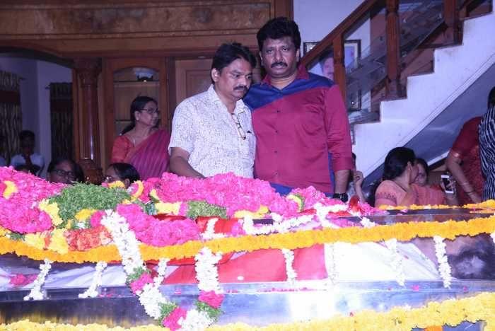 Celebs Pay Condolence to Madala Ranga Rao Photos