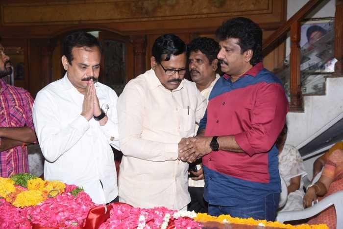 Celebs Pay Condolence to Madala Ranga Rao Photos