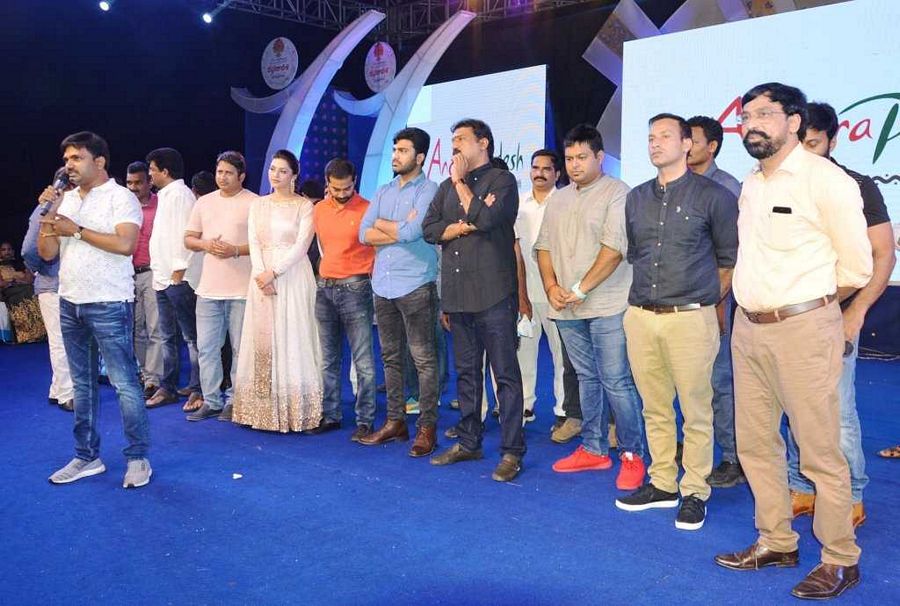 Mahanubhavudu Success Meet Photos