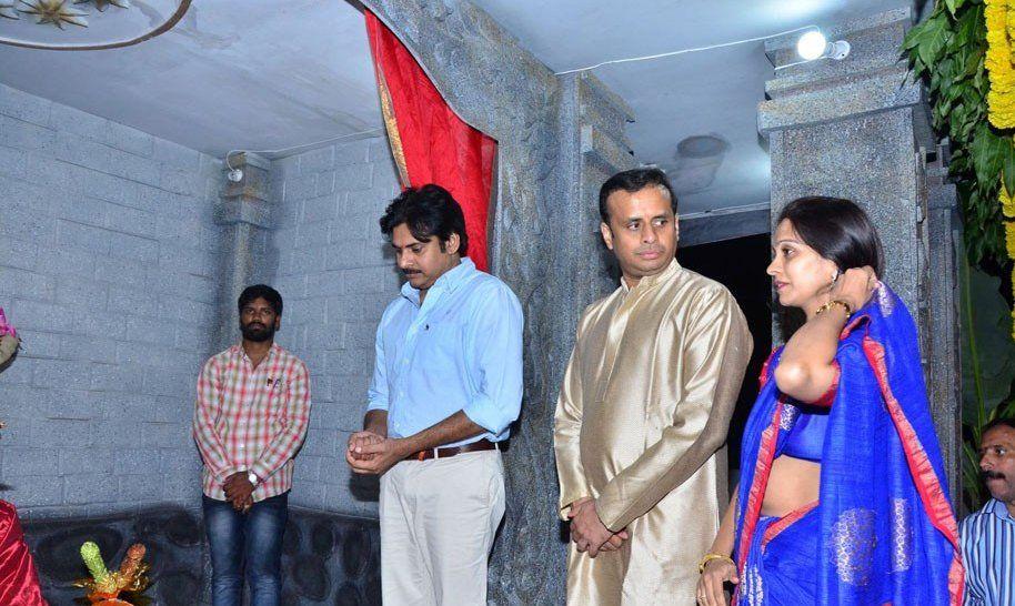 Pawan Kalyan Visits Andhra Prabha Ganesh Pooja Photos