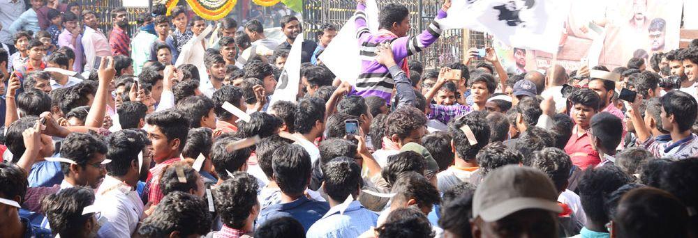 Agnyaathavaasi Fans Hungama at Sandhya 70mm & Prasads Multiplex