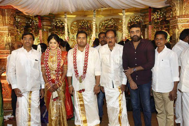 Producer Abinesh Elangovan & Nandhini Wedding Photos