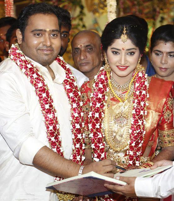 Producer Abinesh Elangovan & Nandhini Wedding Photos