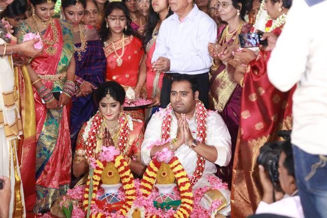 Producer Abinesh Elangovan & Nandhini Wedding Photos