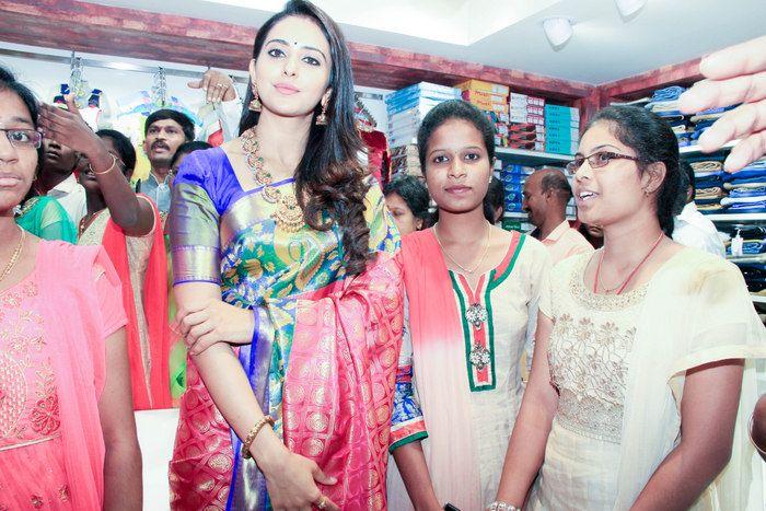 Rakul Preet Singh at Subhamasthu Shopping Mall Launch Photos