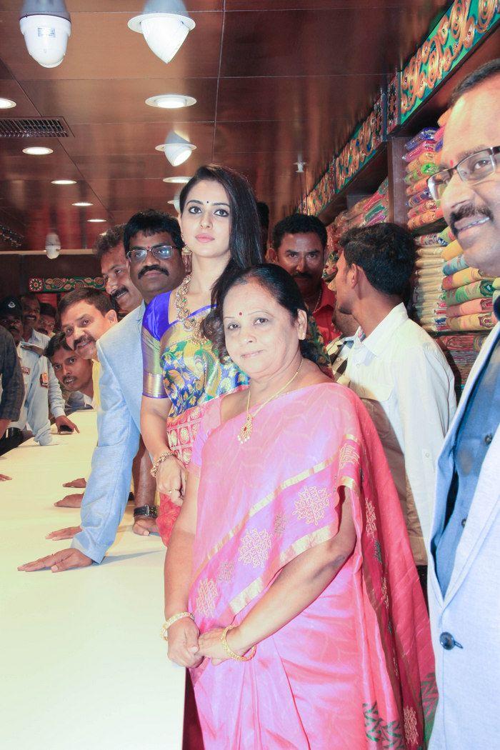 Rakul Preet Singh at Subhamasthu Shopping Mall Launch Photos