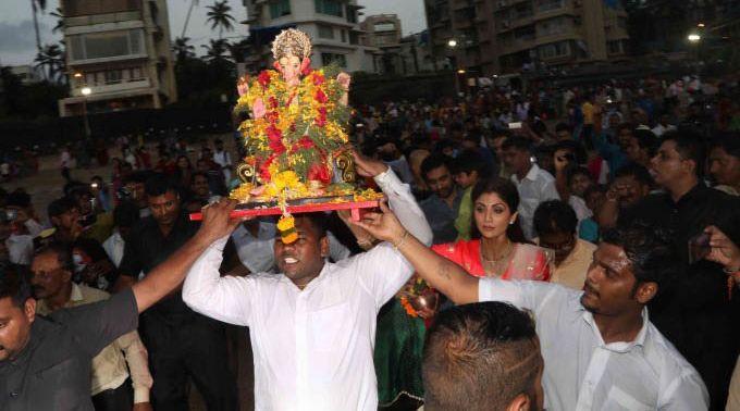 Shilpa Shetty's Ganesh Visarjan 2016 Photos