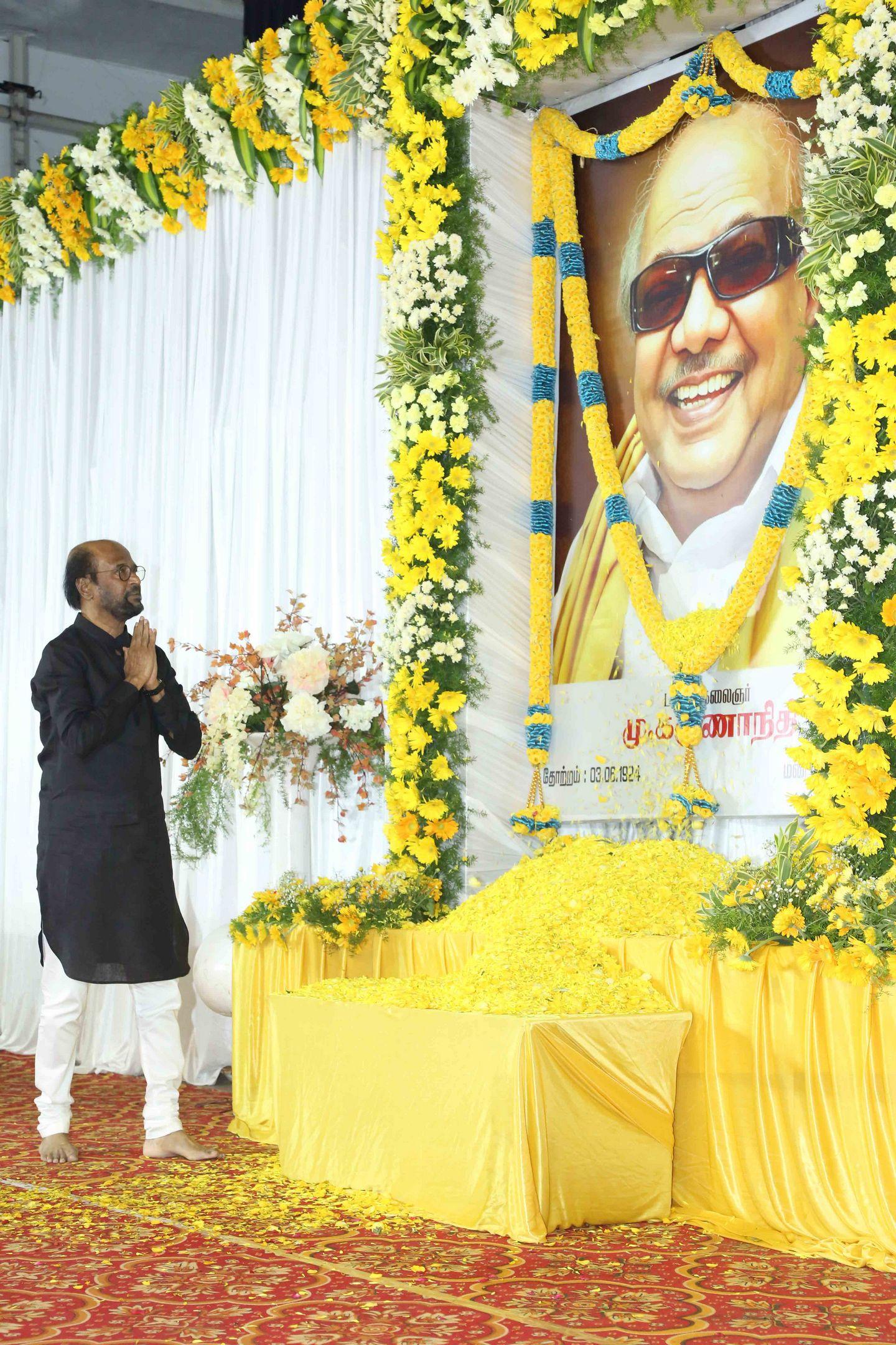 Superstar Rajinikanth Pays Homage To Kalaignar Karunanidhi With Memorial Gathering Photos