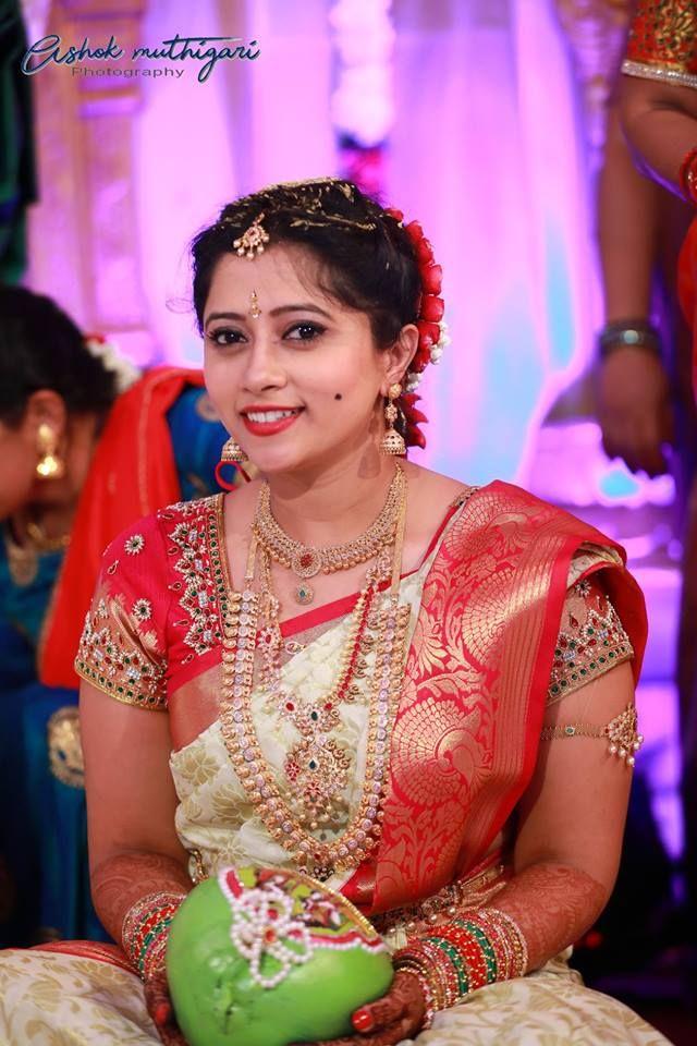 Telugu TV Actress Lahari Marriage Exclusive Photos