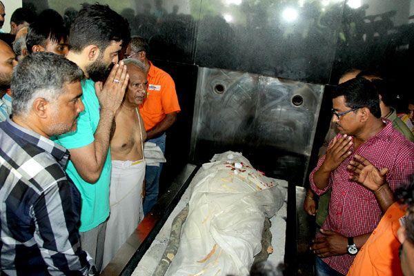 Telugu actor Bharath Raju's funeral Photos