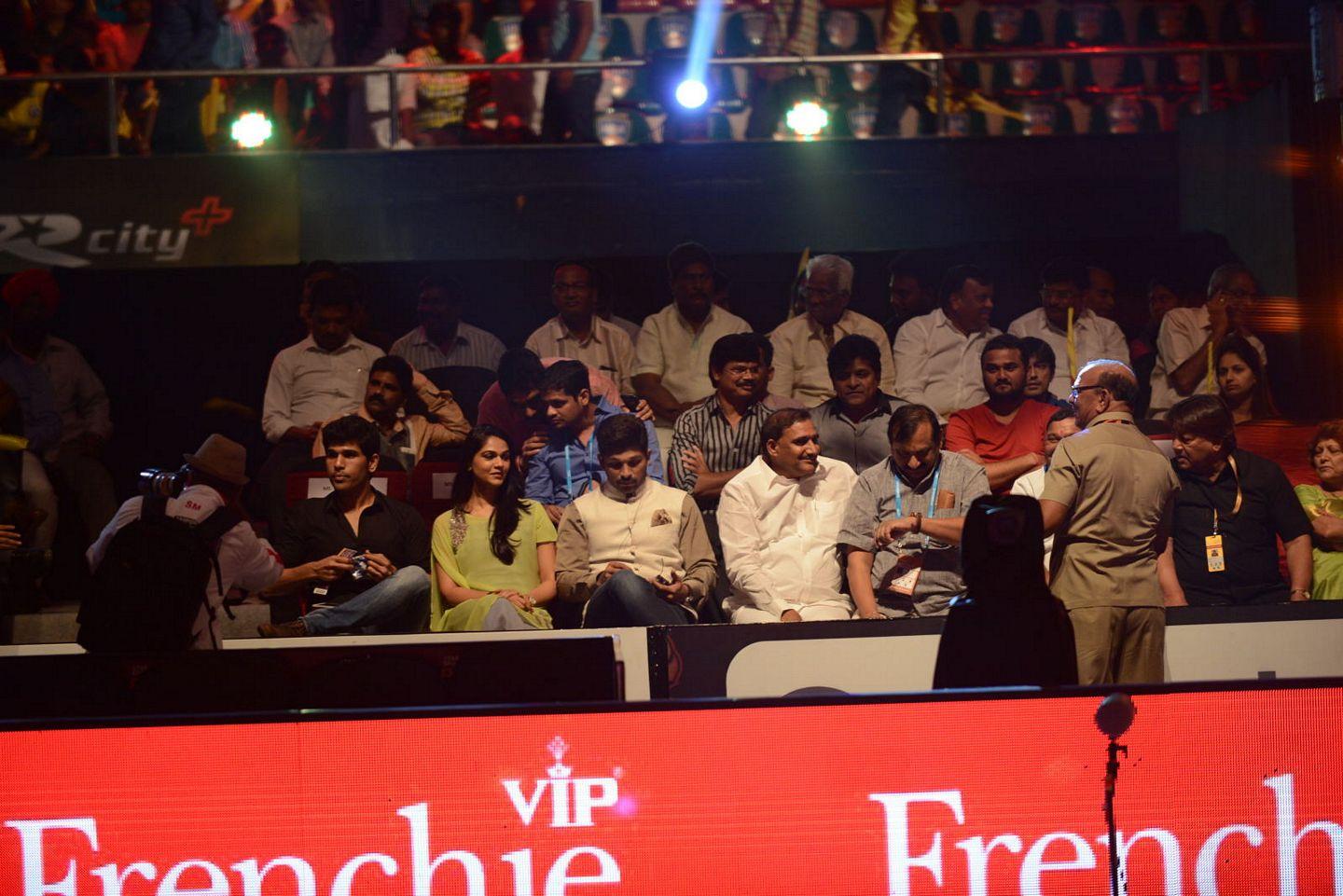 Allu Arjun Family at PRO Kabaddi League Match Photos