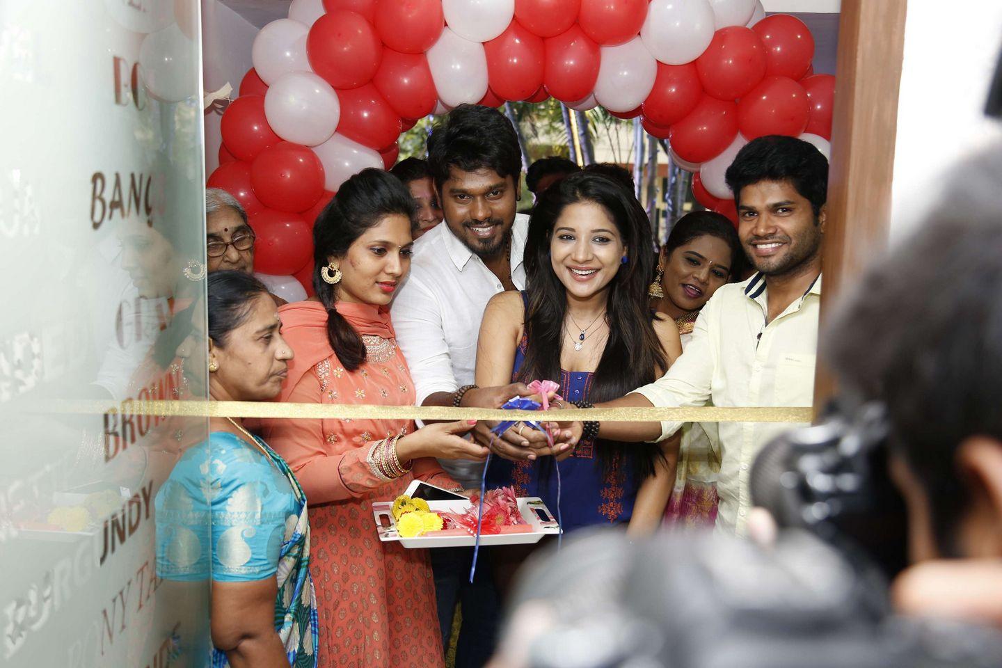 B Image Unisex Salon and MakeOver Studio opening Photos