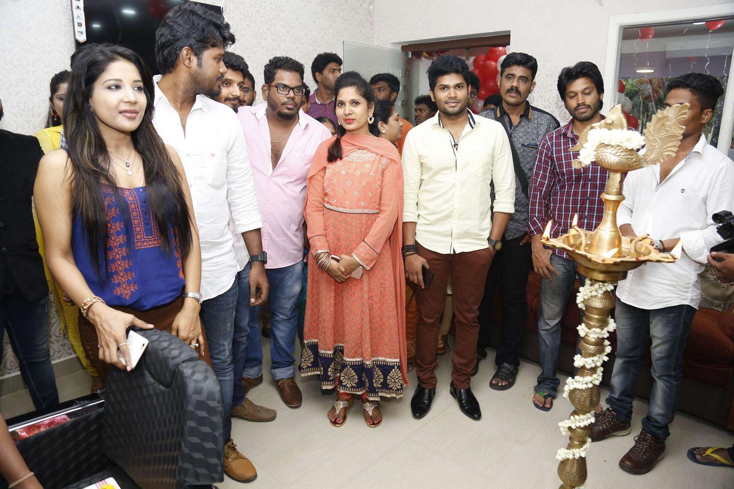 B Image Unisex Salon and MakeOver Studio opening Photos