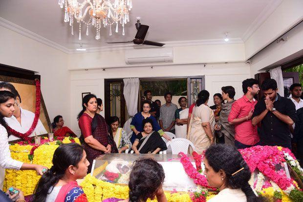 Celebrities Pay Homage To Nandamuri Harikrishna Pictures