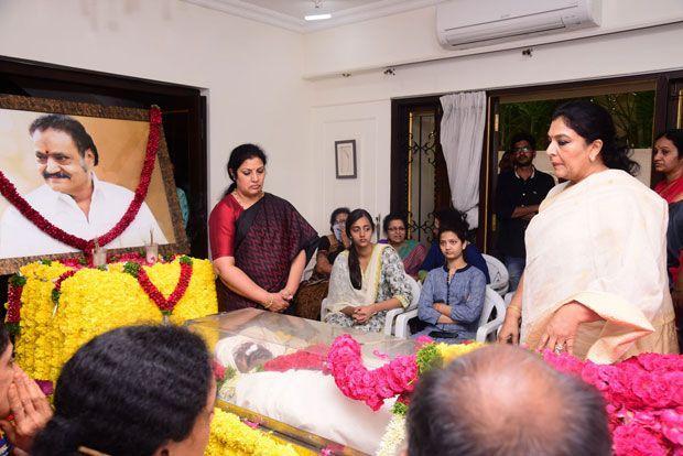 Celebrities Pay Homage To Nandamuri Harikrishna Pictures