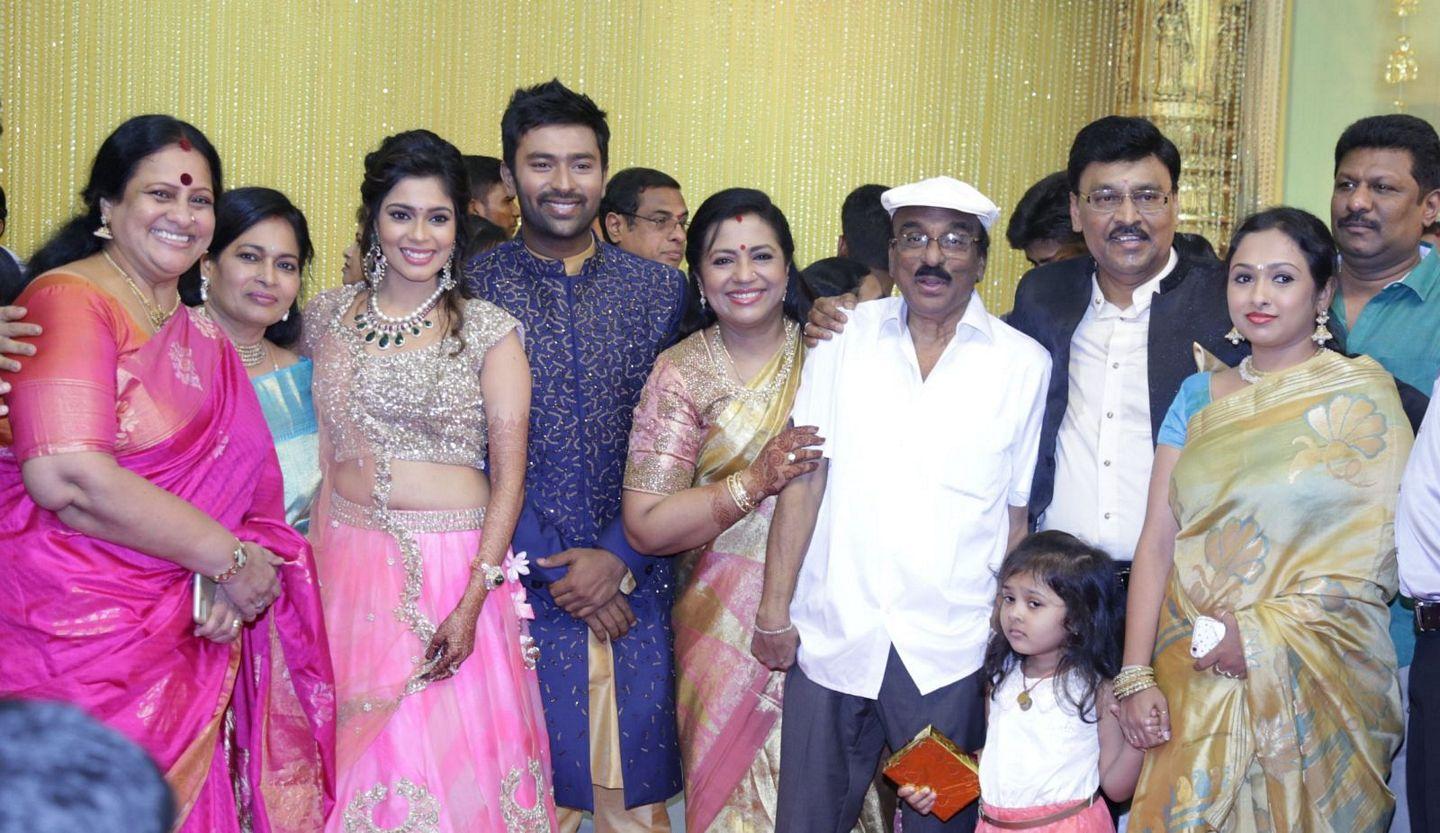 Celebs at Shanthanu Keerthi Wedding Reception Photos