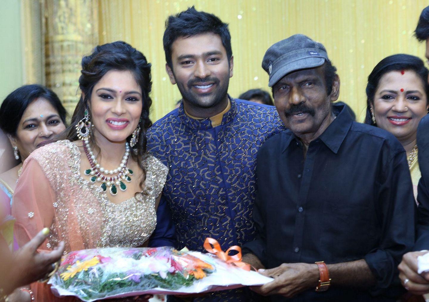 Celebs at Shanthanu Keerthi Wedding Reception Photos